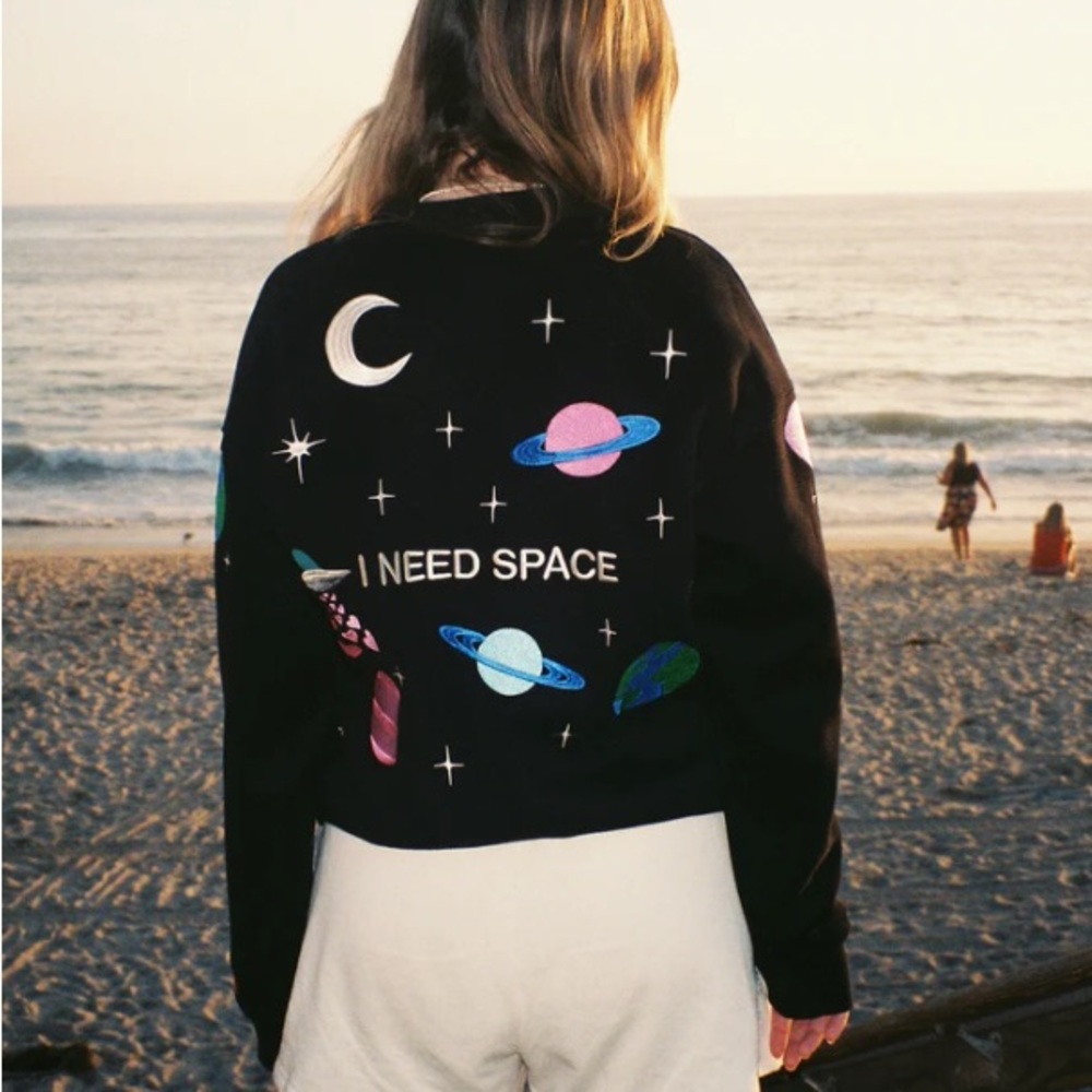 Dandy Worldwide “ I need space” crewneck- Size Small- BNWT